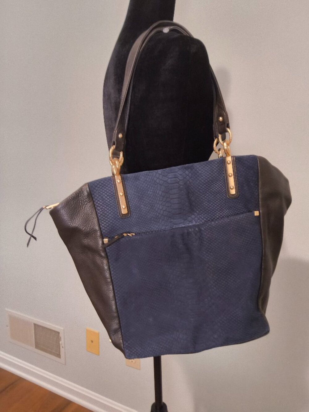 Elliott Lucca Tote Bag